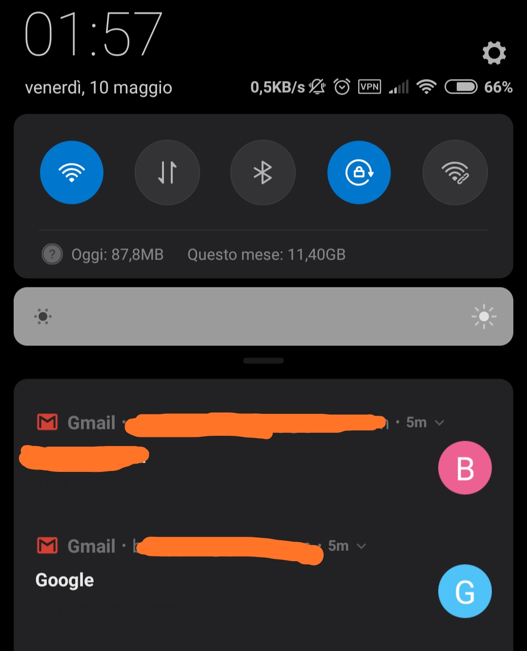 24589