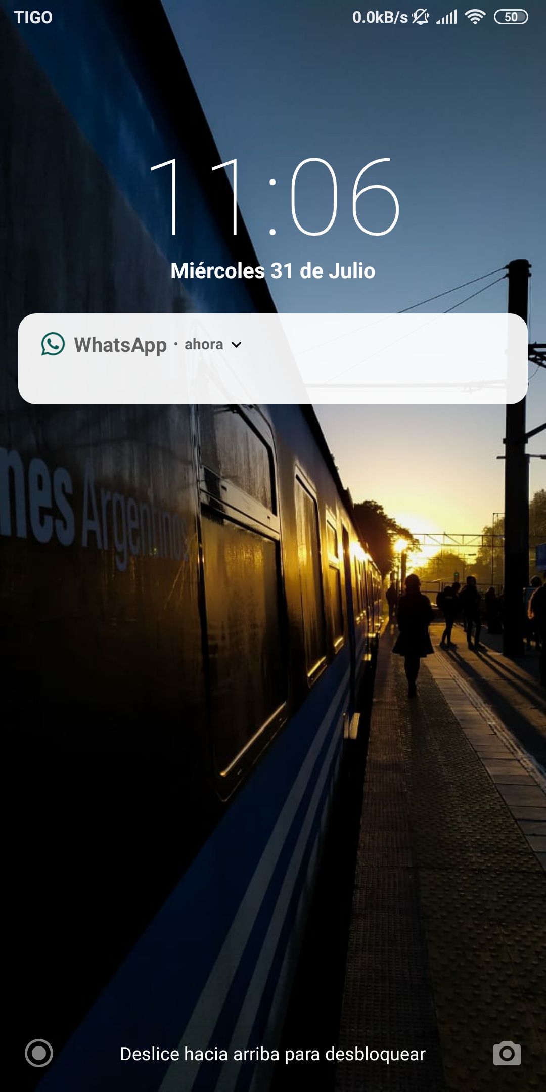 Screenshot_2019-07-31-23-06-27-189_lockscreen.jpg